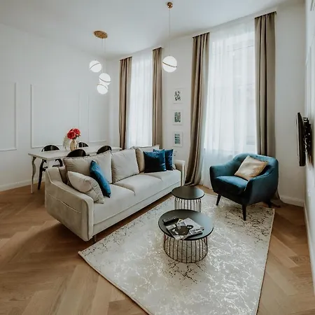 Lavilla Osijek Buitenkant foto