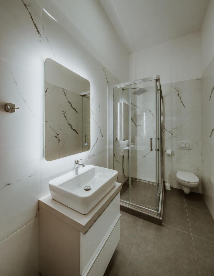 Lavilla Apartment